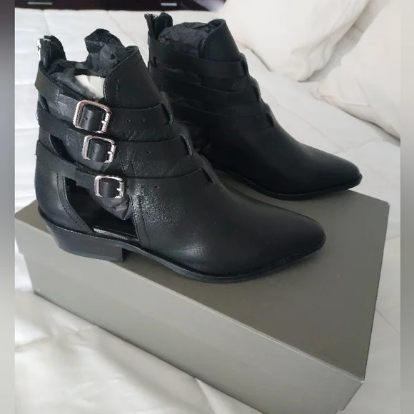 ブーツその他 Naomi Black NIB Allsaints Naomi booties, black, 9